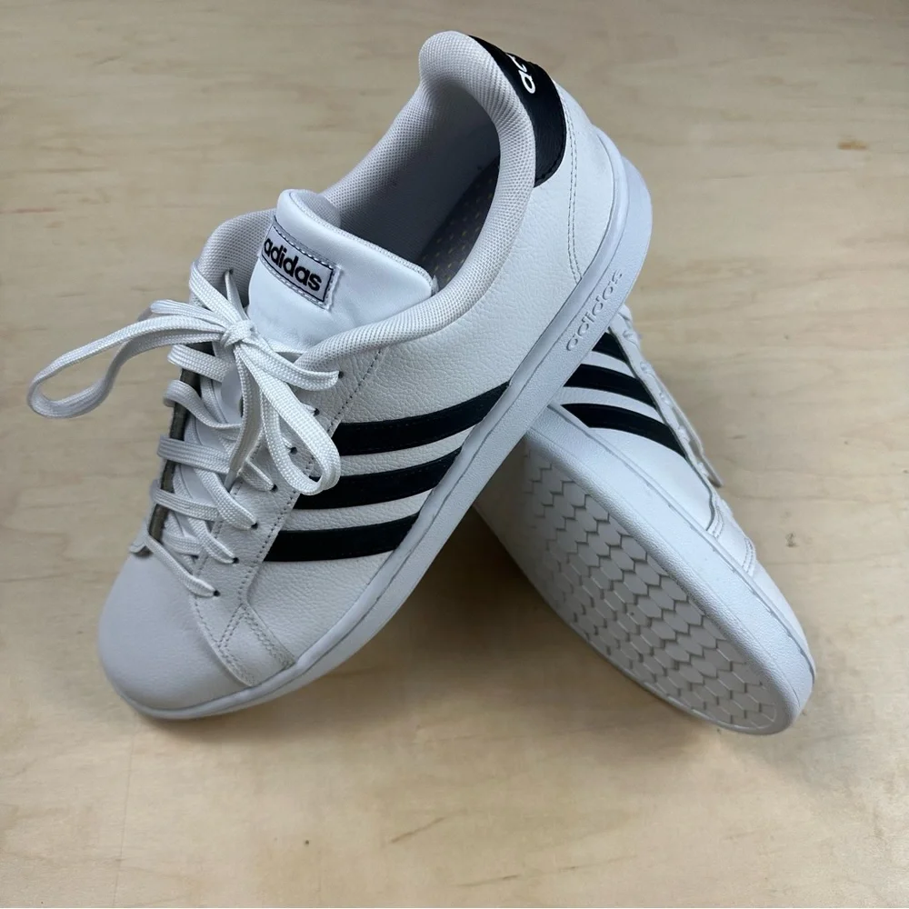 Adidas sneakers - Picture 1 of 13